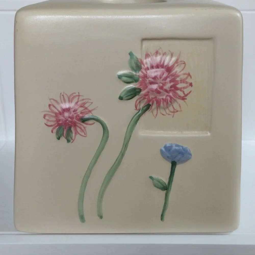 Tissue Holder Ceramic Hand-painted Bisque colored Vintage 6x6 3D flowers